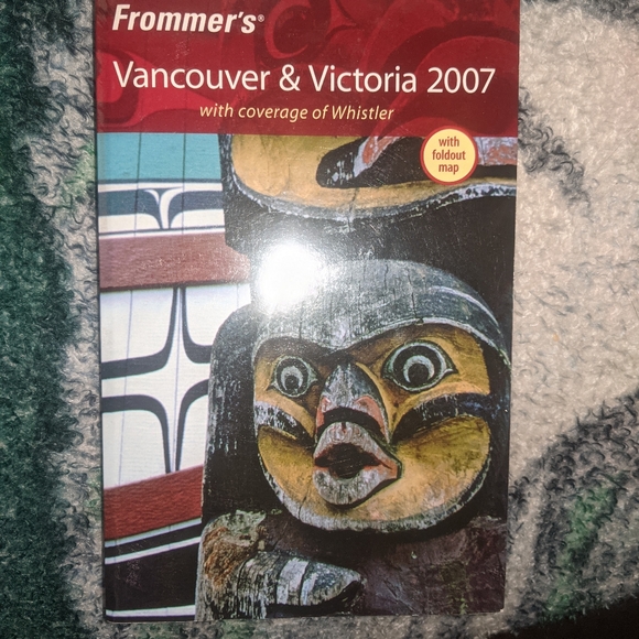 Lonely Planet and Frommer's British Columbia - Picture 2 of 3